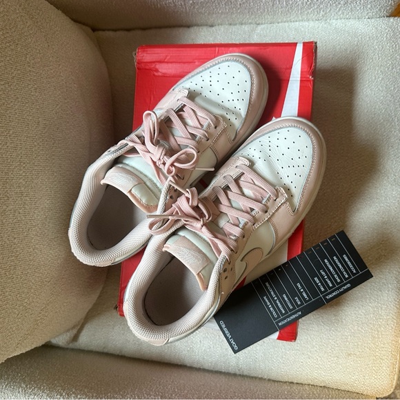 Nike Dunk Low ‘Orange Pearl’ - Picture 5 of 8